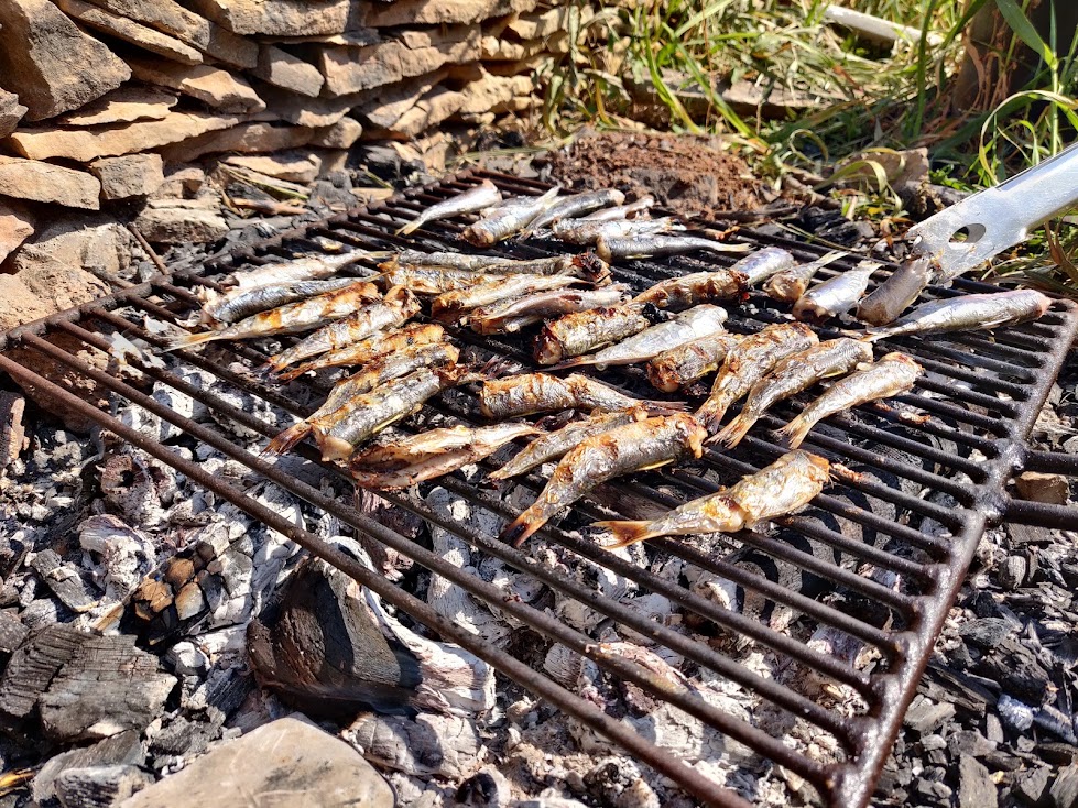 Cooking class fish filleting & grilling