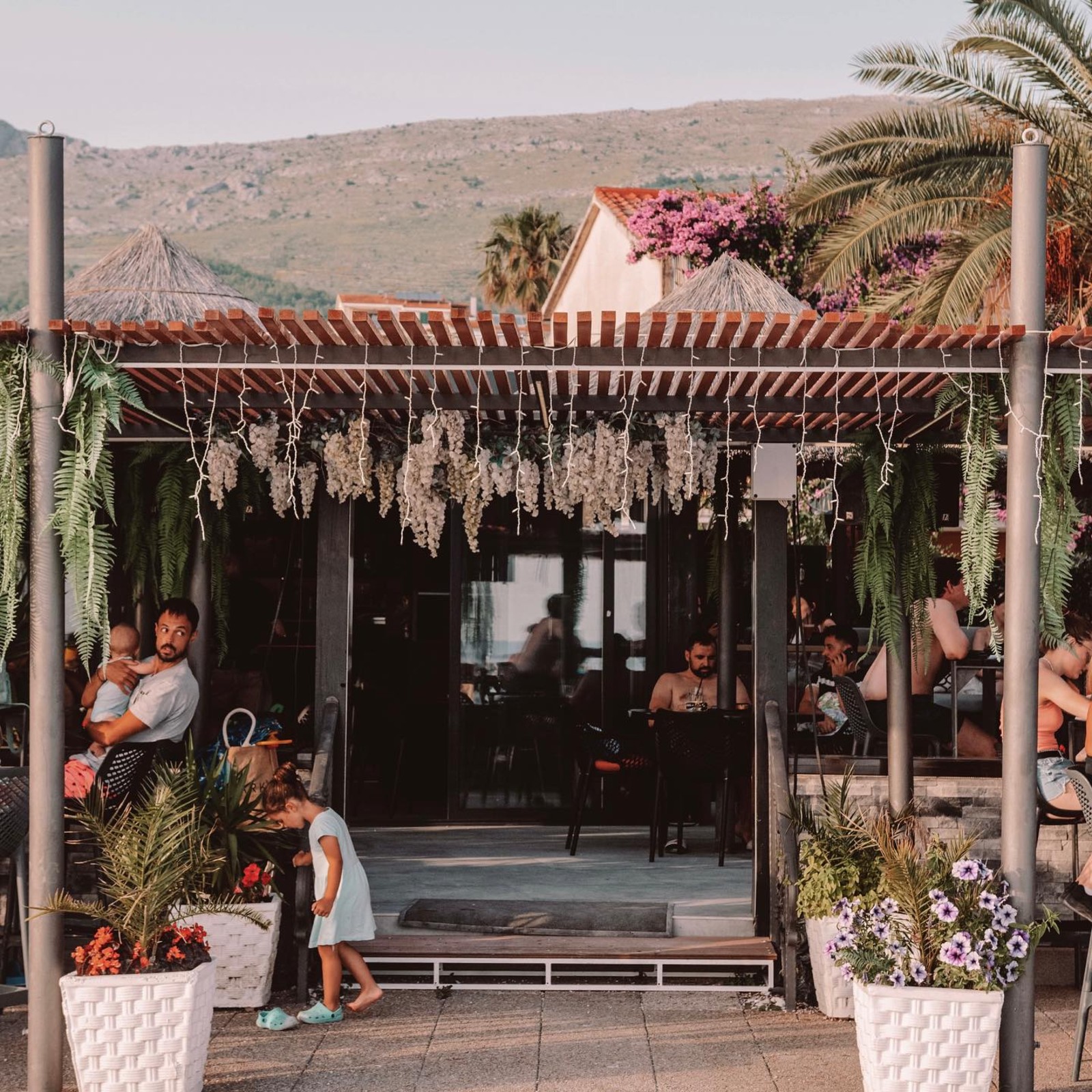 Photo credit by Lungomare beach bar, Split