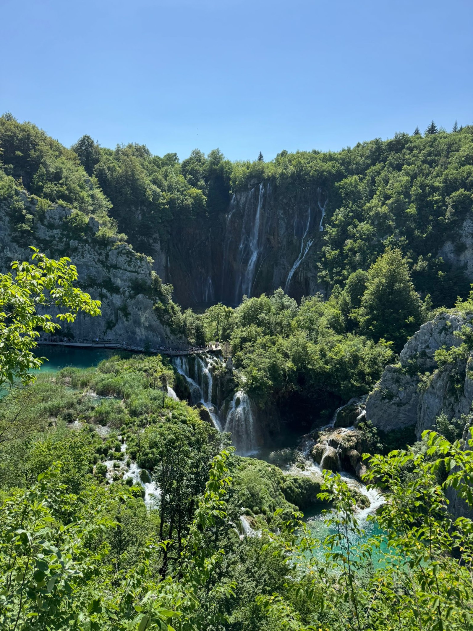 Plitvice Lakes, photo credit by Joseph Delmotte