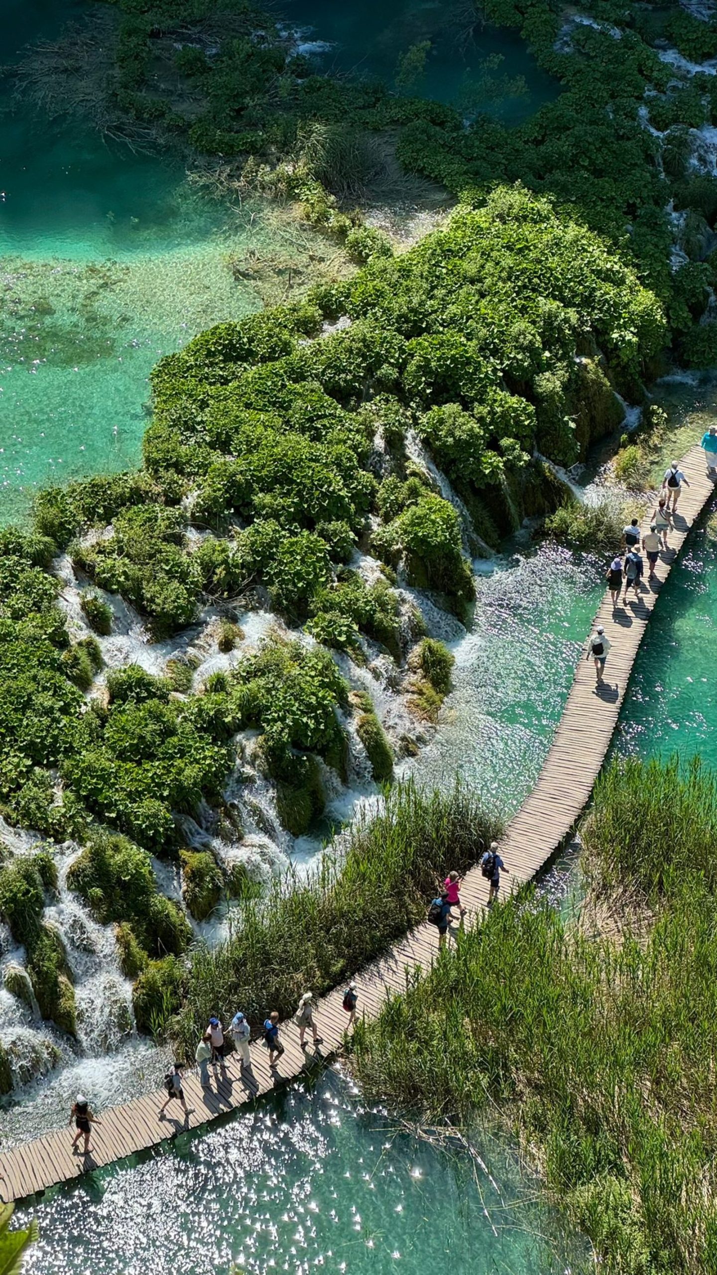 Plitvice Lakes, photo credit by Joseph Delmotte
