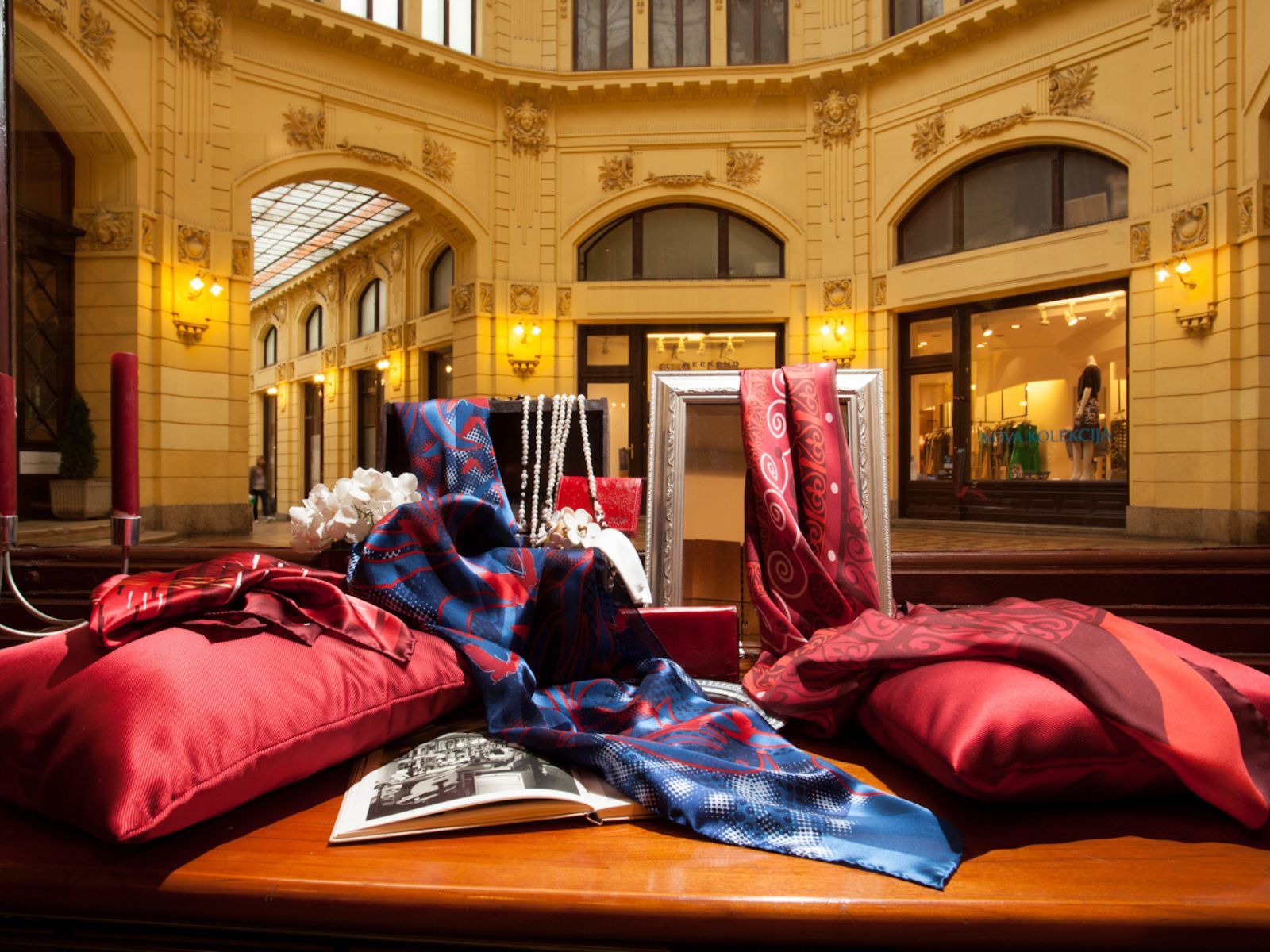 Oktogon Zagreb, Croata and Academia Cravatica archives