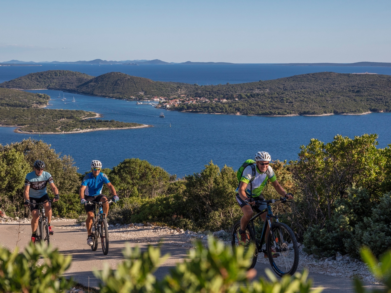 Biking, photo by Hrvoje Serdar, photo credit by Lošinj Tourist Board