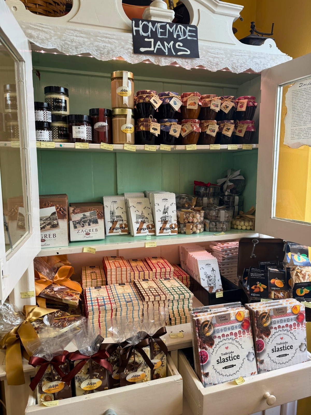 Croatian Christmas Food, Kredenca shop, Zagreb,photo by Pauline Longeon