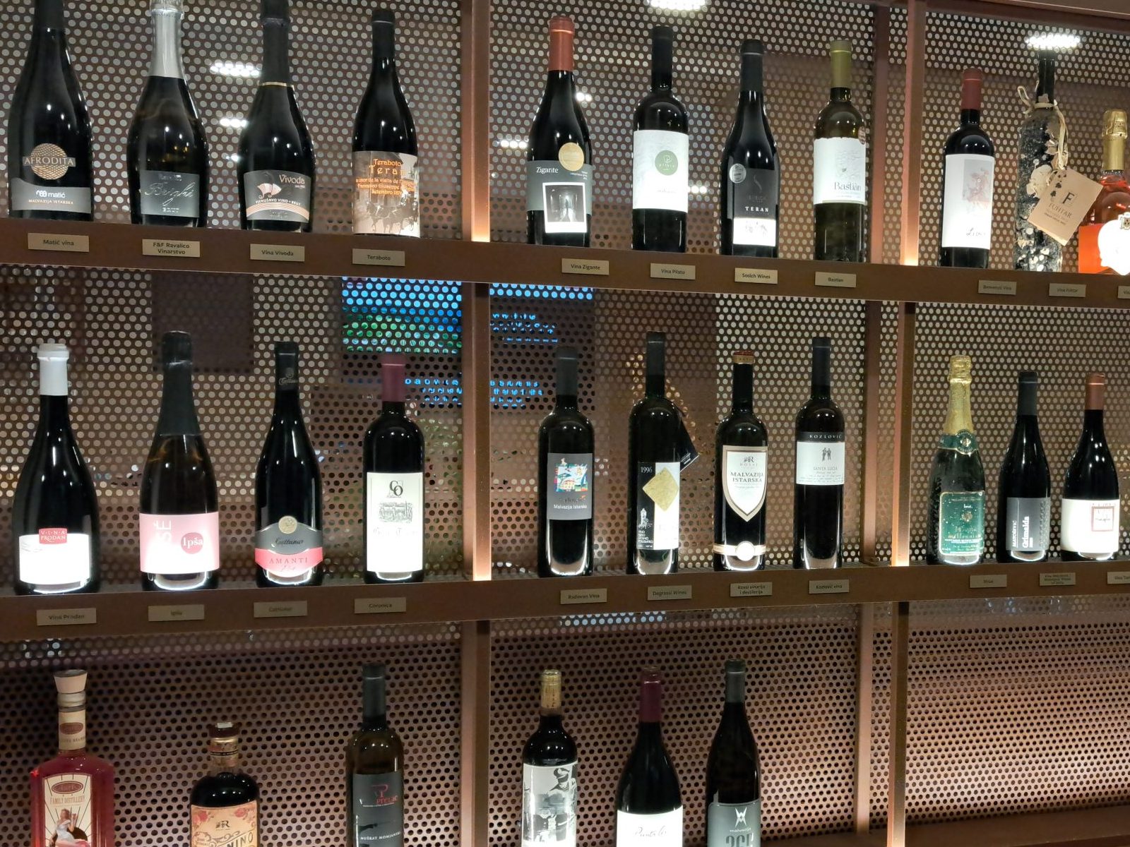 Wine Shop Istria Wine Museum, Photo by Hassan Abdelghani, Photo credit by www.istriawinemuseum.com