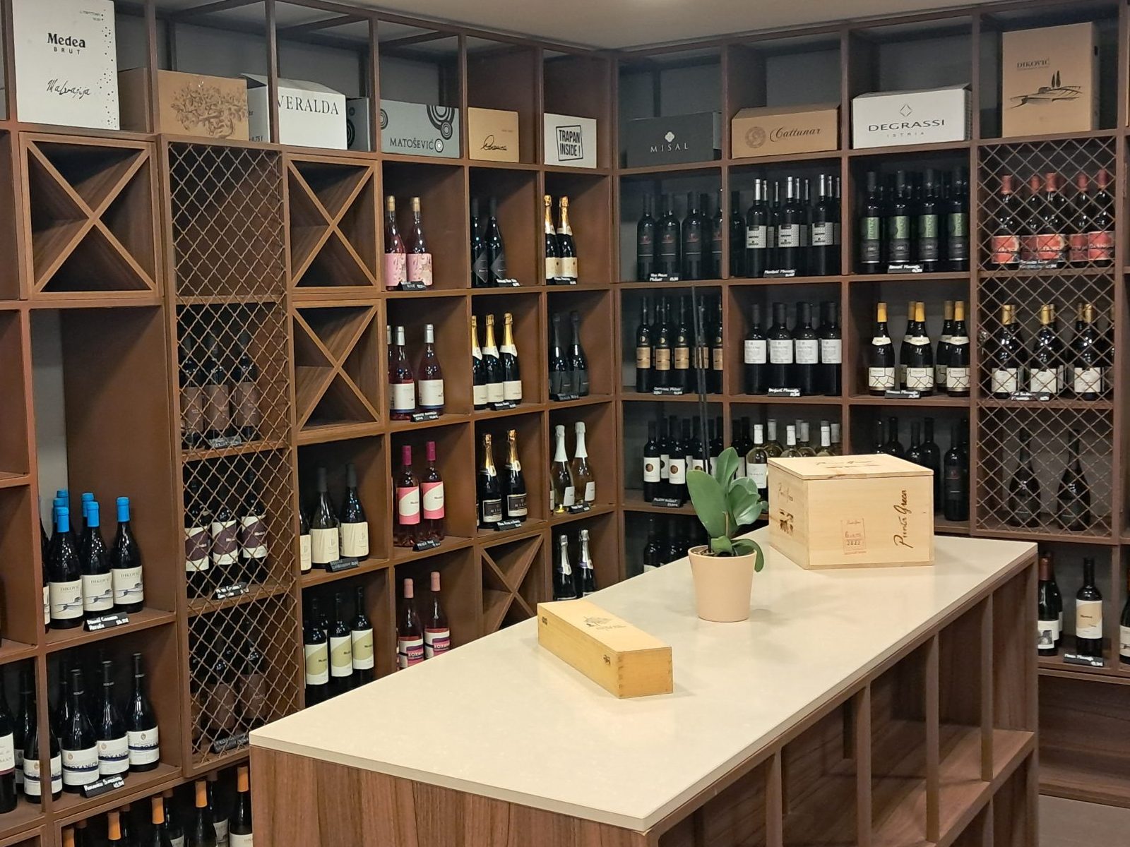 Wine Shop Istria Wine Museum, Photo by Hassan Abdelghani, Photo credit by www.istriawinemuseum.com