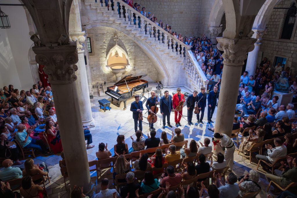 Musical performance, photo credit by DLJI