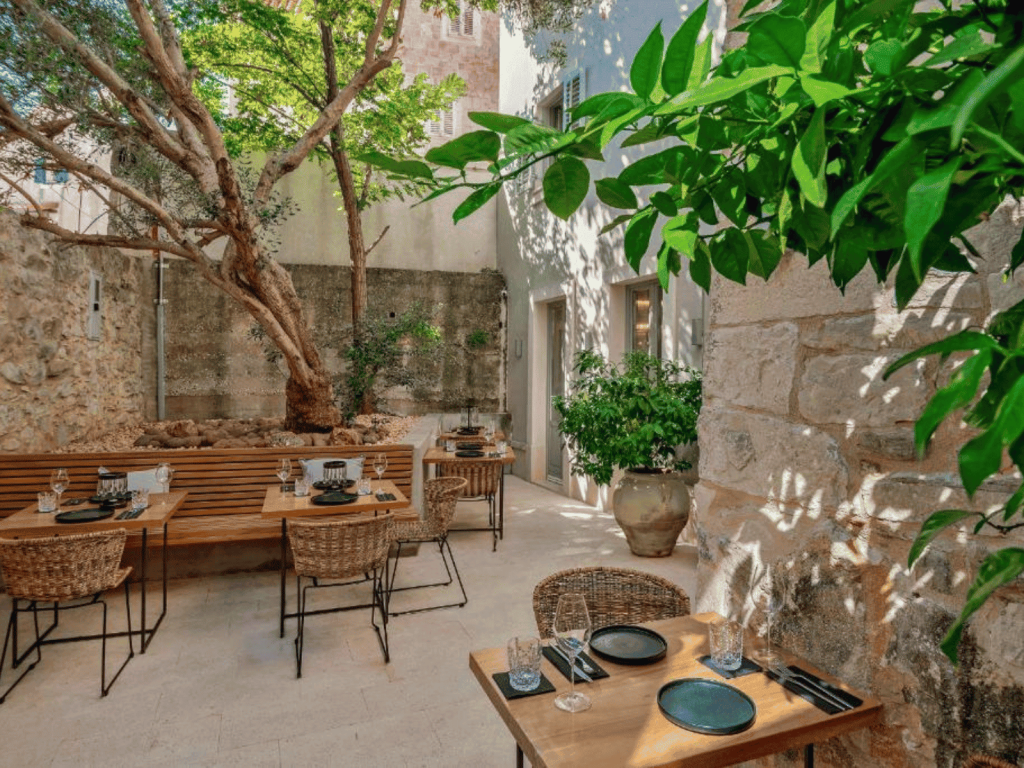 Hotel Heritage 19, exclusive rights and photo by Hotel Heritage 19
